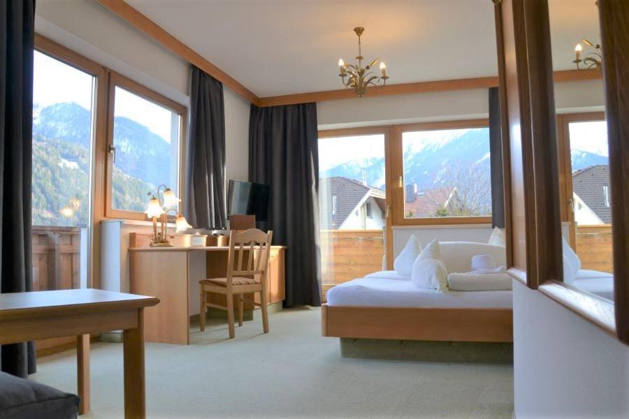 Hotel Alpina Nature-Wellness Wenns Eksteriør bilde