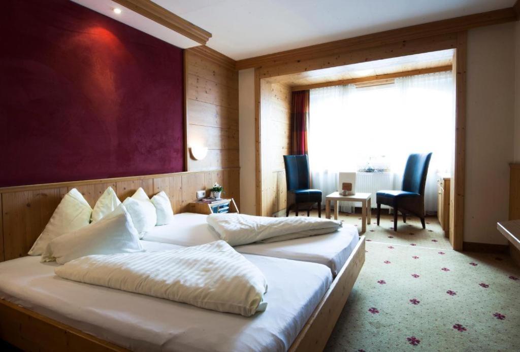 Hotel Alpina Nature-Wellness Wenns Eksteriør bilde